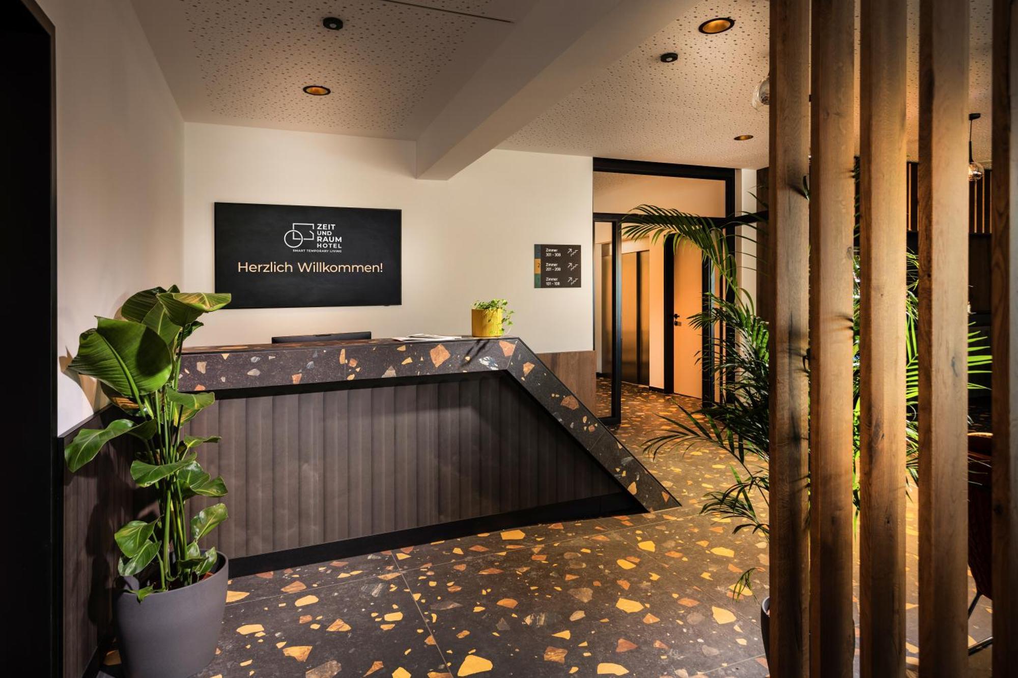 Zeit Und Raum Hotel - Self Check-In Eggelsberg ภายนอก รูปภาพ